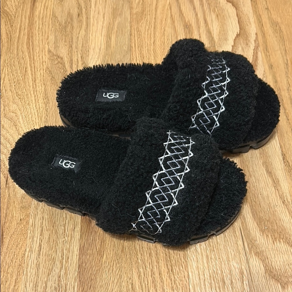 UGG Cozetta Black Braid Slippers
